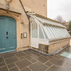Number 17 Guest house